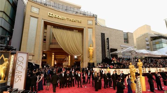 Oscar 2018: sul red carpet tanto bianco, poco #Metoo e Margot Robbie che si conferma la più bella