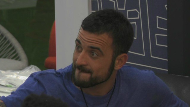 Grande Fratello 2018: Lucia e Mariana contro Daniele, Simone e Baye a muso duro