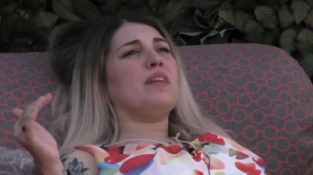 Grande Fratello 2018, sospetto cellulare in casa: Veronica Satti rischia l'elimazione e bracca Valerio Logrieco