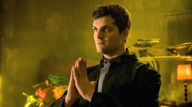 Tonno spiaggiato: recensione della divertente commedia demenziale con Frank Matano