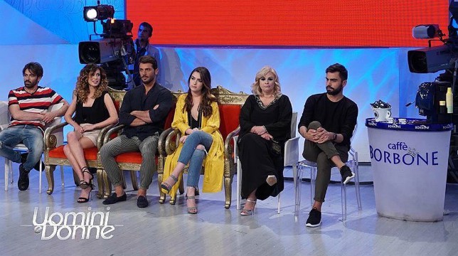 Giulia De Lellis e Andrea Damante sono tornati insieme? Parlano le 'Bimbe' Giulia De Lellis e Andrea Damante sono tornati insieme? Parlano le 'Bimbe'