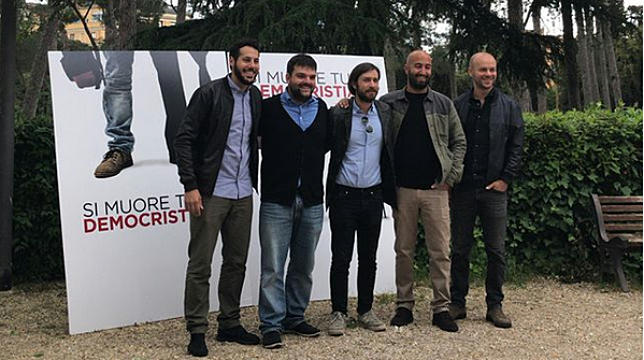 Si muore tutti democristiani: gli attori e gli autori spiegano dove sia lo zucchero nella vita amara