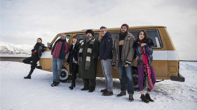 Hotel Gagarin: una clip della commedia con Luca Argentero, Barbora Bobulova e Claudio Amendola