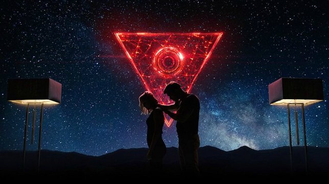Tau: Gary Oldman è una perfida Intelligenza Artificiale nel trailer del film