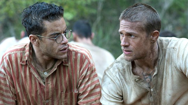 Papillon, una clip italiana in esclusiva del film con Charlie Hunnam e Rami Malek