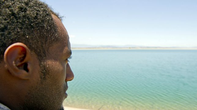 Mare chiuso: da giovedì in streaming gratuito l'attualissimo documentario del 2012 di Andrea Segre