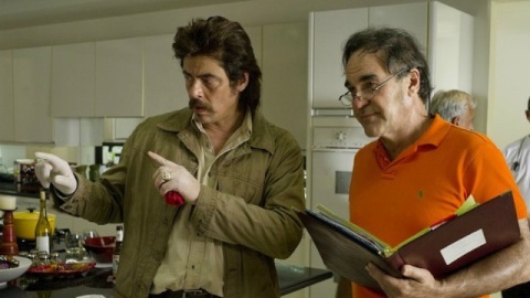 Oliver Stone dirigerà il dramma White Lies con Benicio Del Toro come protagonista