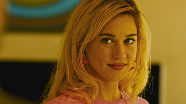 Revenge: Matilda Lutz ci racconta la sua Jen, metà Marilyn e metà pantera