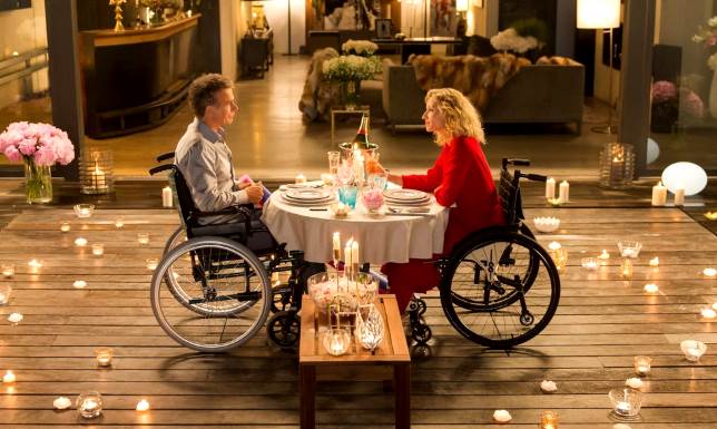 Tutti in piedi: prenota il tuo invito omaggio per l'anteprima del film