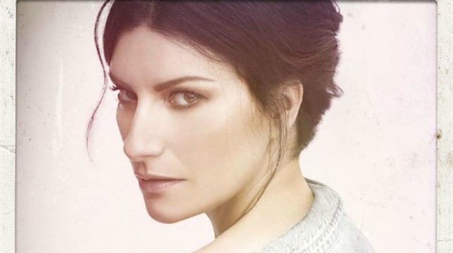 Laura Pausini, in onda stasera su Canale 5, il concerto al Circo Massimo del "Fatti Sentire Worldwide 2018"