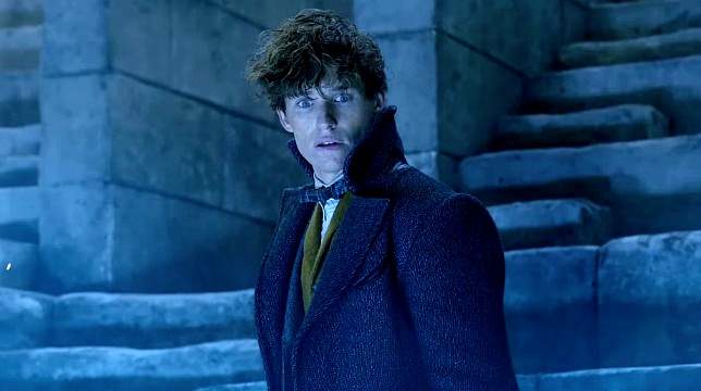 Animali Fantastici 2: I Crimini di Grindelwald, il final trailer italiano del film con Eddie Redmayne e Katherine Waterston