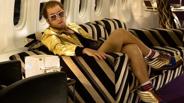 Taron Egerton è Elton John nella prima foto ufficiale di Rocketman