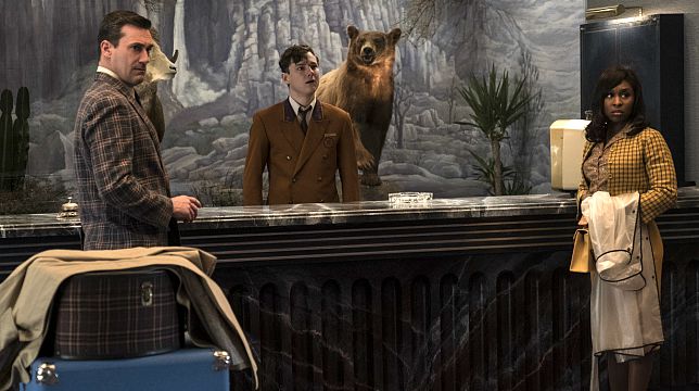 7 sconosciuti al El Royale: la recensione del film di Drew Goddard con Chris Hemsworth e Dakota Johnson