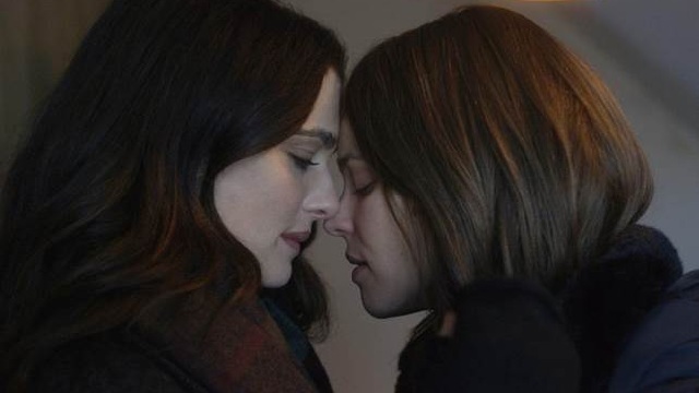 Disobedience, con Rachel McAdams e Rachel Weisz: ce ne parla in esclusiva il regista Sebastian Lelio