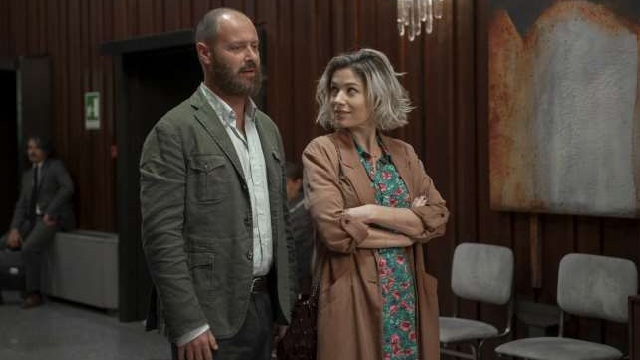 Uno di Famiglia: video intervista al cast del film, da Nino Frassica a Pietro Sermonti, da Lucia Ocone e Sarah Felberbaum