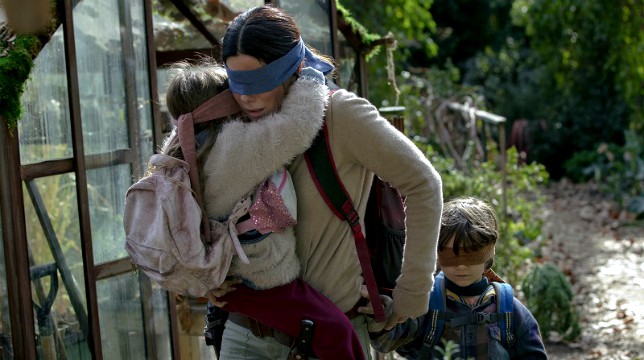 Bird Box: il trailer del dramma-horror postapocalittico di Susanne Bier con Sandra Bullock e John Malkovich