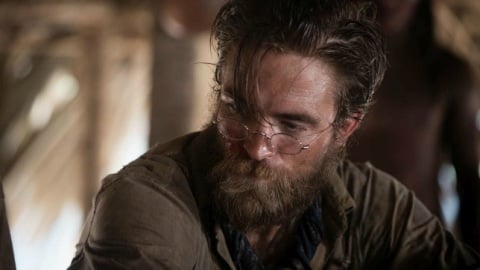 Robert Pattinson contro Robert Eggers sul set di The Lighthouse: "Stavo per dargli un pugno"