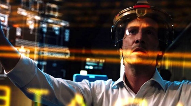 Replicas: Keanu Reeves clona la famiglia nel nuovo trailer del film