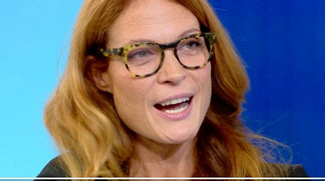 Grande Fratello Vip, Jane Alexander: "Non ho ancora dormito insieme ad Elia, abbiamo i nostri tempi"