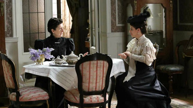 Una Vita Anticipazioni Spagnole: grave furto a casa di Ursula
