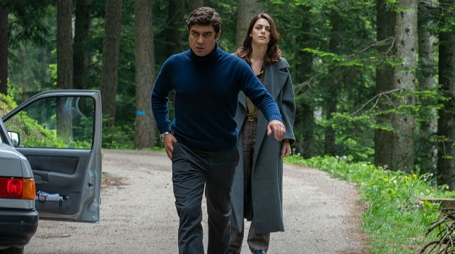 Il testimone invisibile: video intervista a Miriam Leone, Riccardo Scamarcio, Fabrizio Bentivoglio e Stefano Mordini