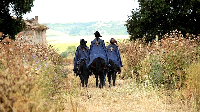 Moschettieri del Re: la recensione del film di Giovanni Veronesi con Mastandrea, Papaleo, Rubini e Favino