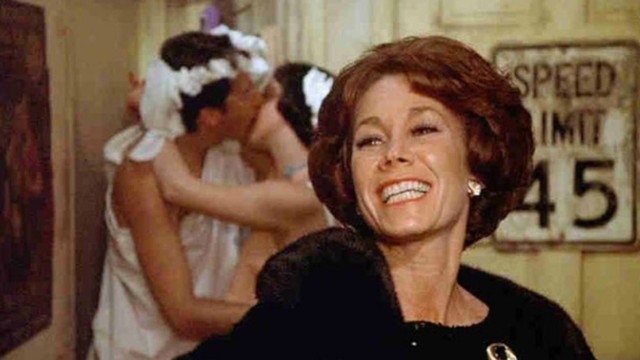Addio a Verna Bloom, la Marion Wormer di Animal House