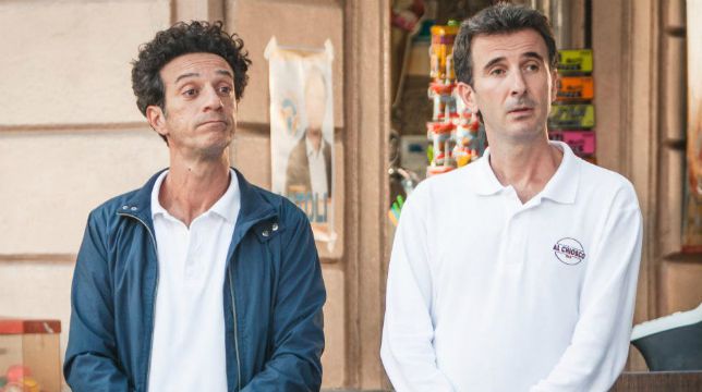 L'ora legale, la comicità del paradosso di Ficarra & Picone in streaming su Infinity