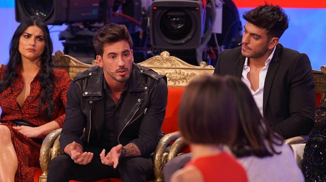 Uomini e Donne oggi, venerdì 1 febbraio, il trono classico: il bacio tra Teresa Langella e Andrea Dal Corso