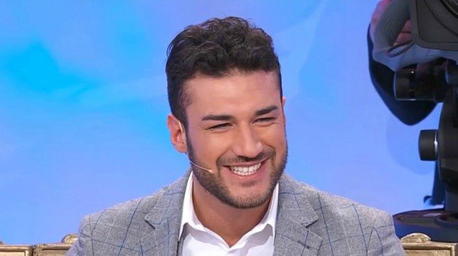 Uomini e Donne oggi, venerdì 8 marzo, il trono classico: confronto tra Lorenzo Riccardi, Claudia Dionigi e Giulia Cavaglia