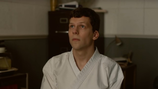 The Art of Self-Defence: Jesse Eisenberg aspirante karateka nel trailer del film