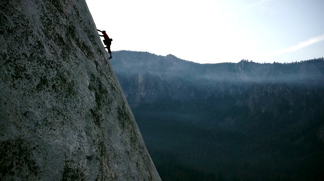 Free Solo: un film straordinario su un'impresa straordinaria compiuta da una persona straordinaria