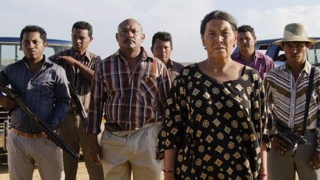 Oro Verde: in anteprima il poster italiano del film che racconta le origini del narcotraffico in Colombia