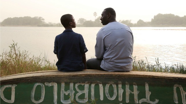 Il viaggio di Yao: recensione del film che ci porta in Senegal con Omar Sy e un ragazzino che gli cambierà la vita