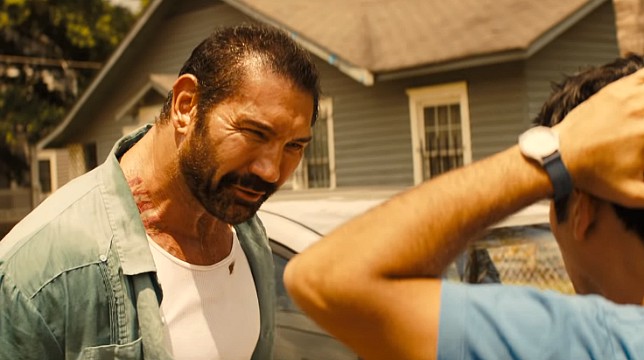 Dave Bautista e Kumal Nanjiani nel trailer della commedia d'azione Stuber