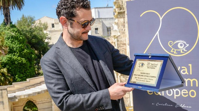 Vinicio Marchioni vince il Premio SNGCI per il Miglior Attore Europeo al Festival di Lecce
