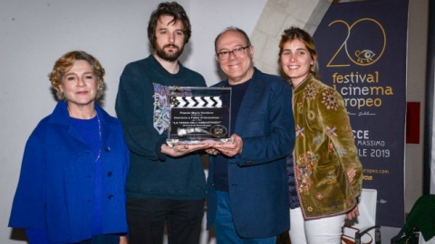 La Terra dell'Abbastanza vince il Premio Mario Verdone al Festival di Lecce
