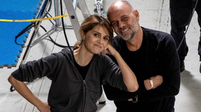 Ma cosa ci dice il cervello, Cortellesi e Milani: “Cerchiamo di ridere sulla perdita del senso della convivenza del paese”