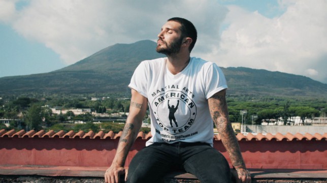 Stefano De Martino - Su Di Me: il conduttore di Made in Sud si racconta su Real Time