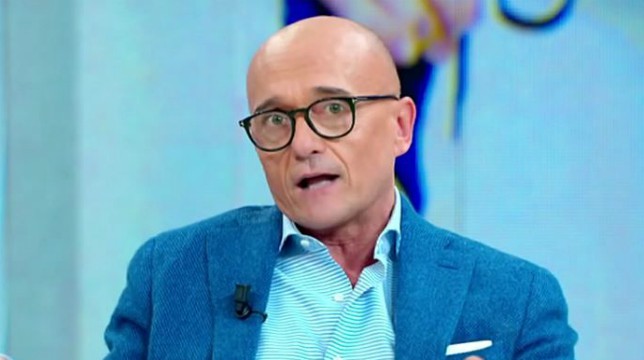 Alfonso Signorini ingannato dalla manager di Pamela Prati: “Ci sono cascato anche io"