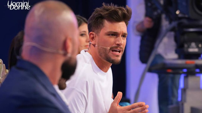 Uomini e Donne oggi, giovedì 16 maggio, il trono classico: Andrea prende le distanze da Muriel