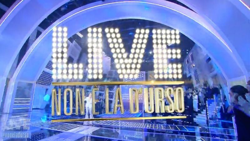 Live - Non è la d'Urso: decima puntata, anticipazioni e ospiti