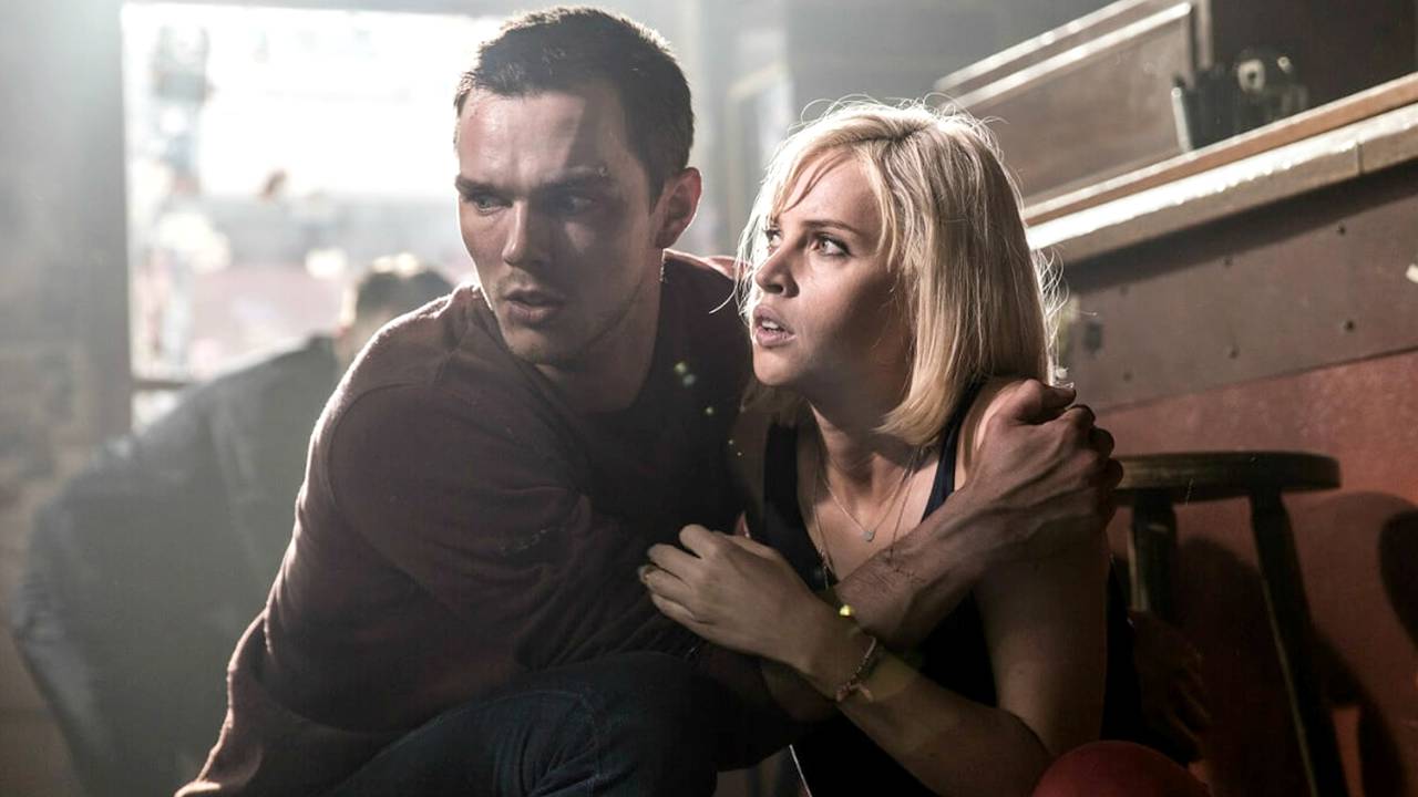 Autobahn, l'action con Nicholas Hoult e Felicity Jones stasera su 20