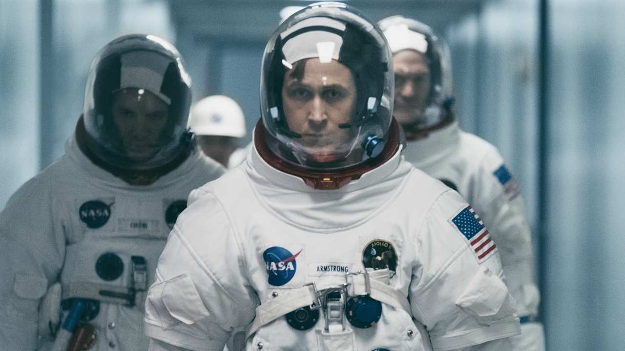First Man con Ryan Gosling per ricordare lo sbarco sulla Luna, in prima visione su Sky