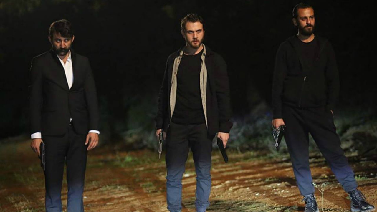 Bitter Sweet Anticipazioni 26 luglio 2019: Hakan coinvolto in una sparatoria per colpa di Demet