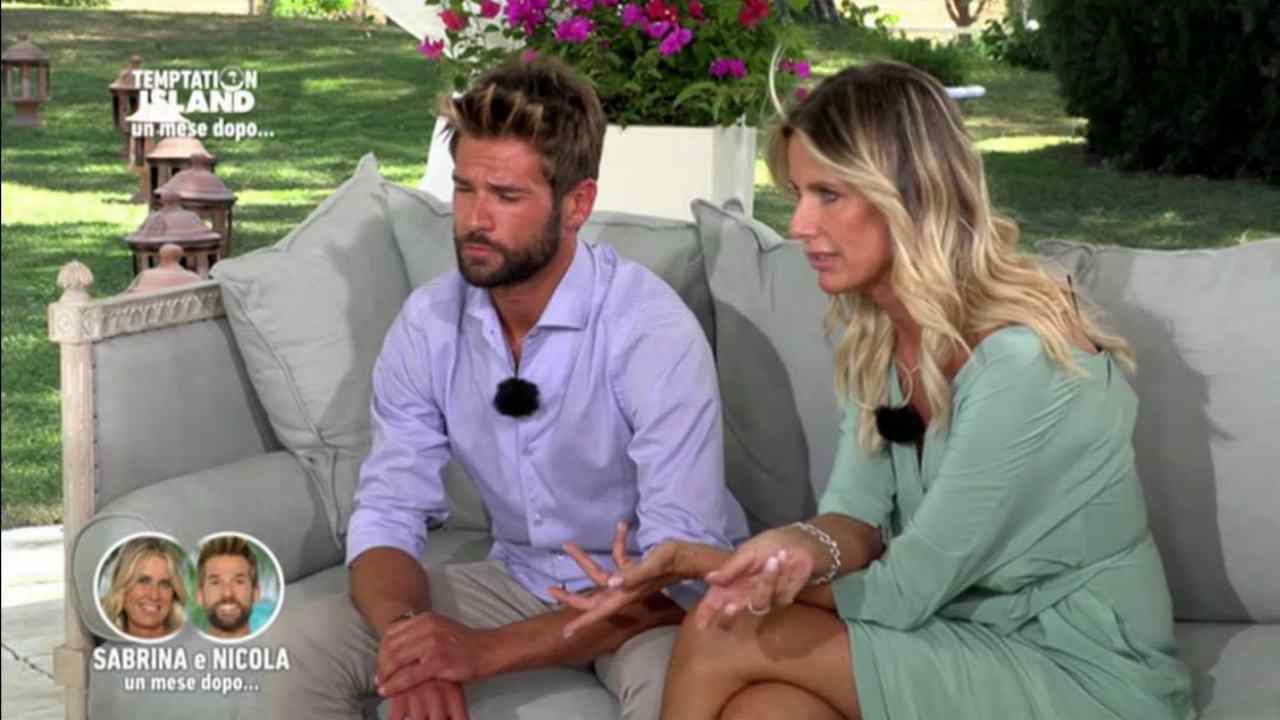 Temptation Island, Sabrina e Nicola tornano sui social: le frecciatine della single Maddalena dopo il due di picche