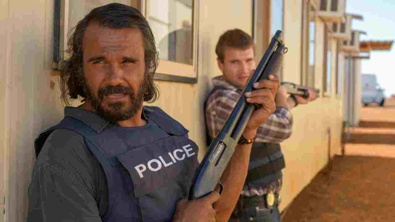 Goldstone: la recensione del film di genere sul tema dell'identità australiana