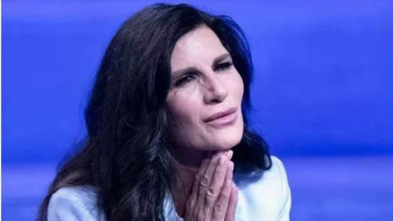 "Pamela Prati non esiste più. Da oggi sono Paola Pireddu", l'intervista alla showgirl sarda
