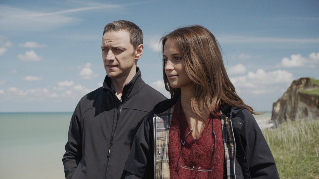 Submergence: recensione del film di Wim Wenders con James McAvoy e Alicia Vikander