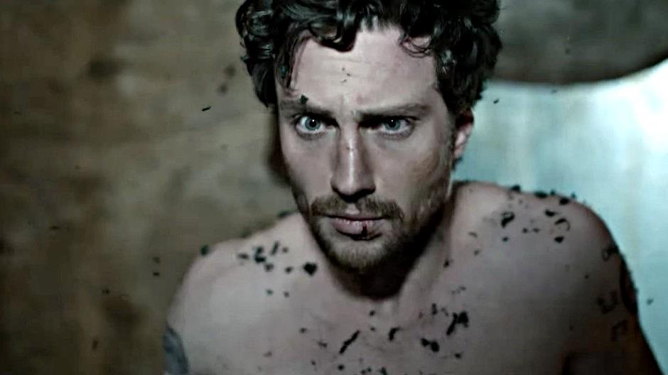 A Million Little Pieces: Aaron Taylor-Johnson strafatto in cerca di redenzione nel trailer del film